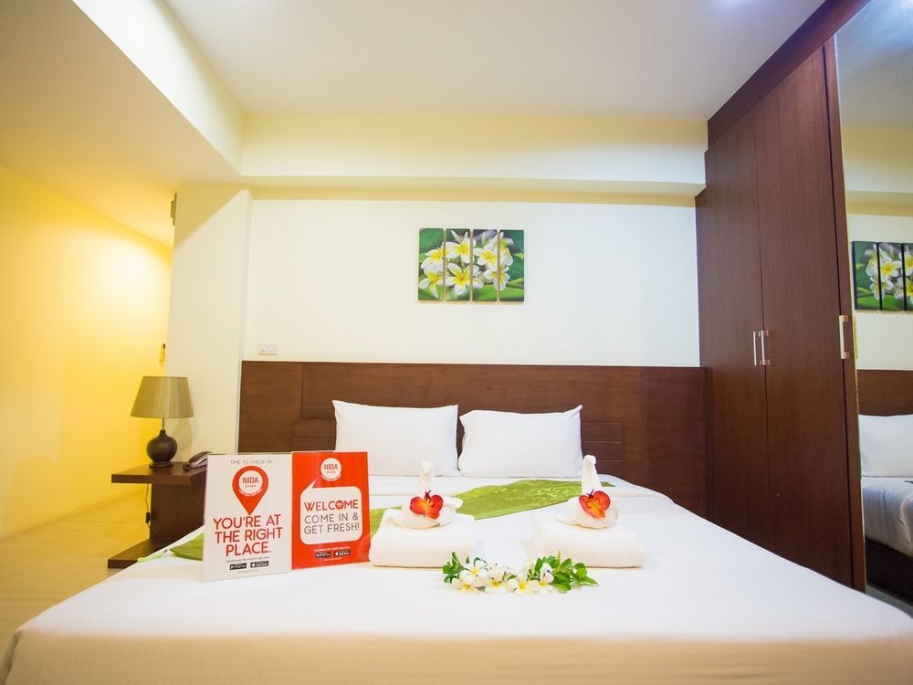 Nida Wongsawang 19 Plaza