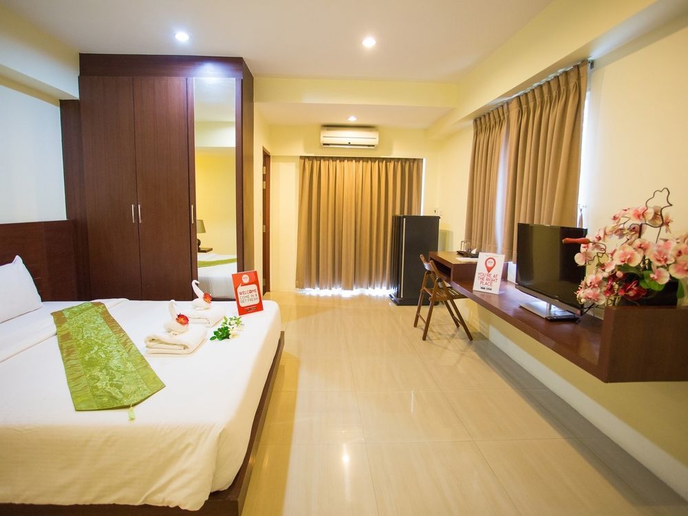 Nida Wongsawang 19 Plaza Hotel